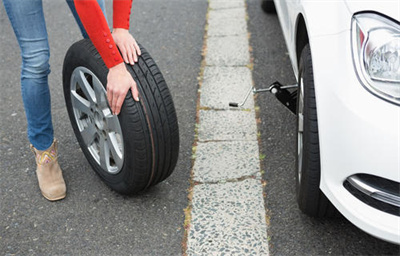 双江东营区道路救援